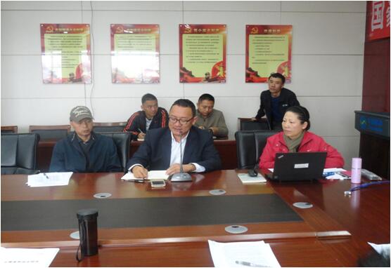 保山移动综合部副总杨涛在培训中宣贯省移动对车辆治理的相关要求事项。。。。。。