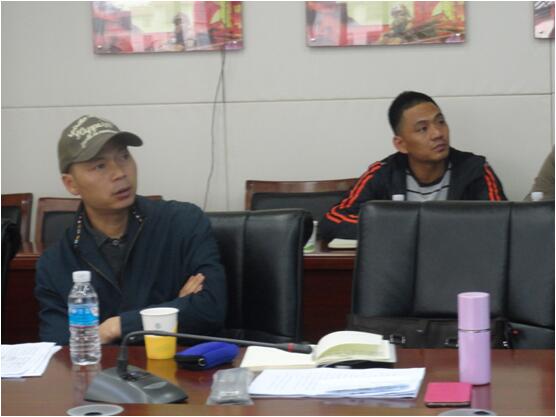 保山移动车辆主管何林刚（前排就坐）加入全程培训。。。。。。